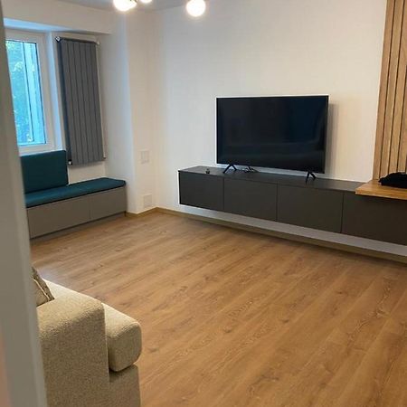 Mery Luxury Apartment Galaţi Eksteriør bilde