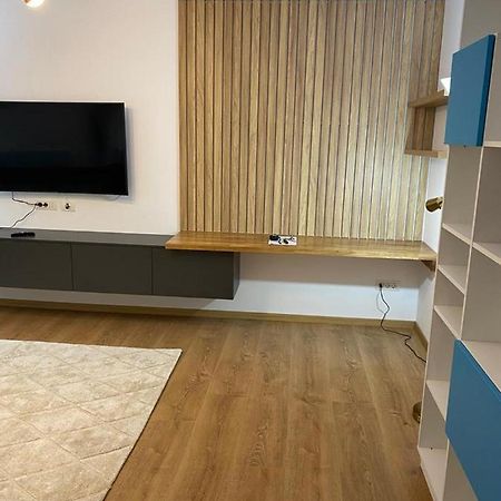 Mery Luxury Apartment Galaţi Eksteriør bilde