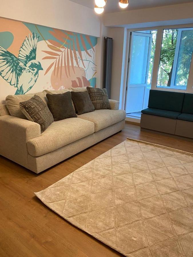 Mery Luxury Apartment Galaţi Eksteriør bilde