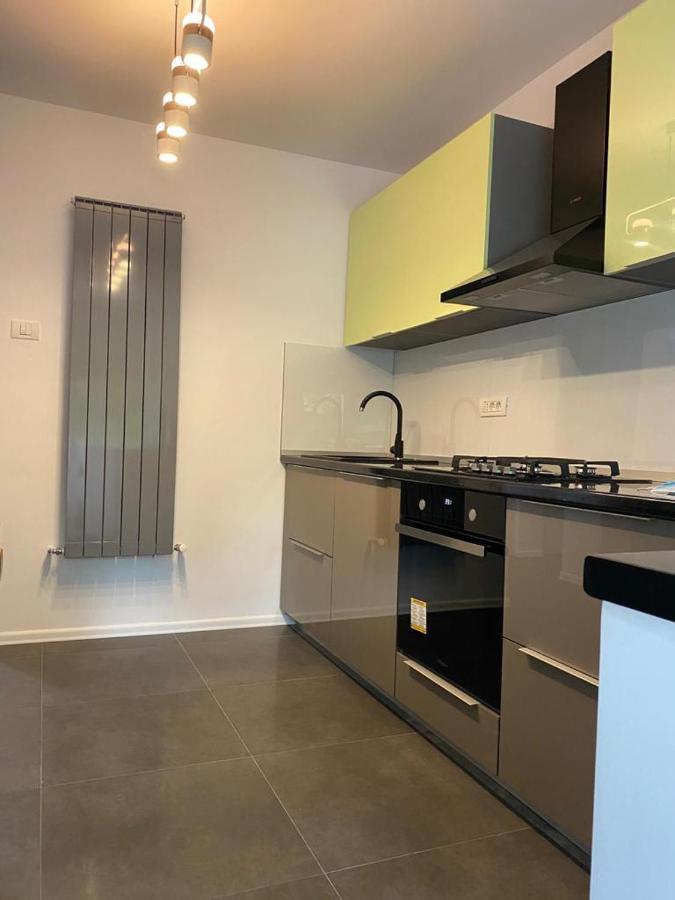 Mery Luxury Apartment Galaţi Eksteriør bilde